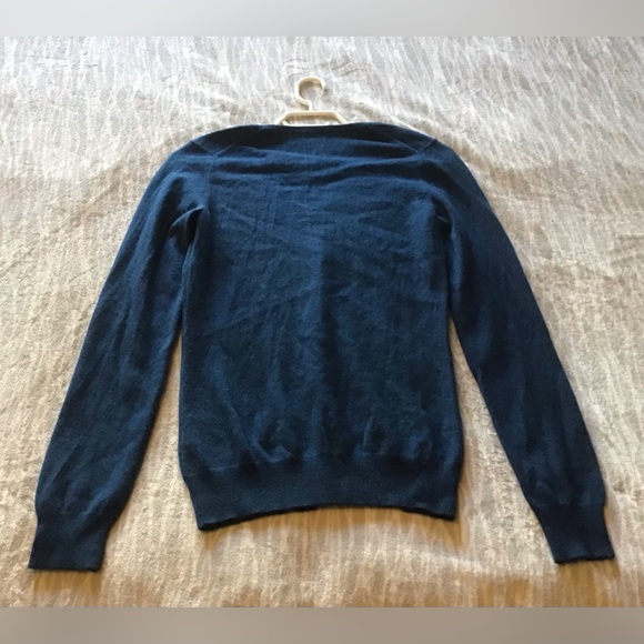 ππ Blue Uniqlo Cashmere Sweater Size S ππ - Picture 3 of 3